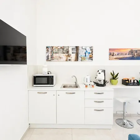 Charminaples - Vivimihome Pensión