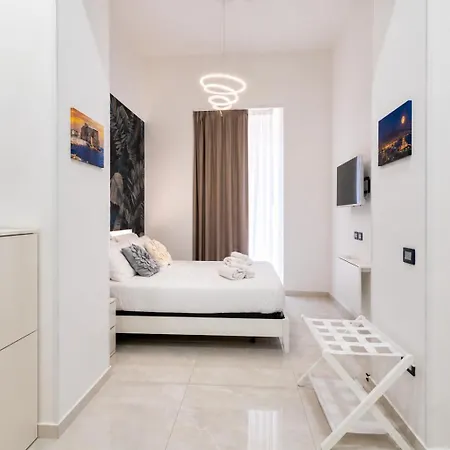 Charminaples - Vivimihome Pensión